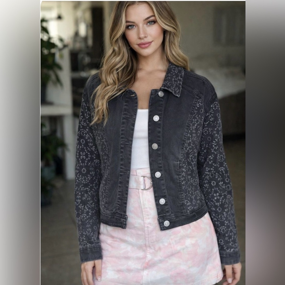 Logo Lab by Lori Goldstein Denim Jacket with Eyelet Embroidery - Picture 2 of 7